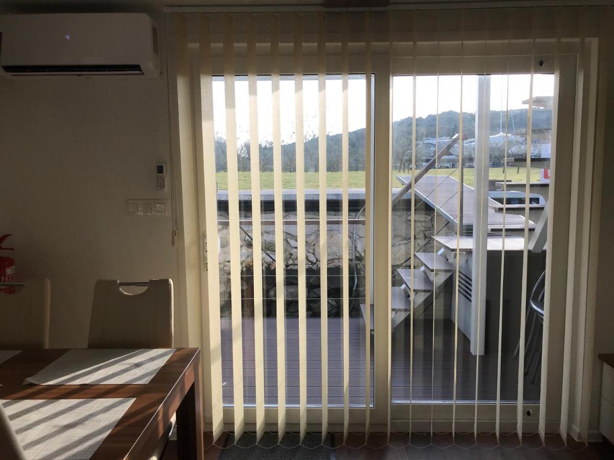 PUY Floating House Varoni מראה חיצוני תמונה