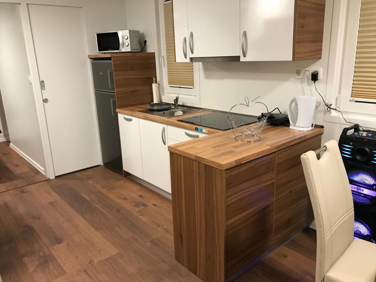 PUY Floating House Varoni מראה חיצוני תמונה