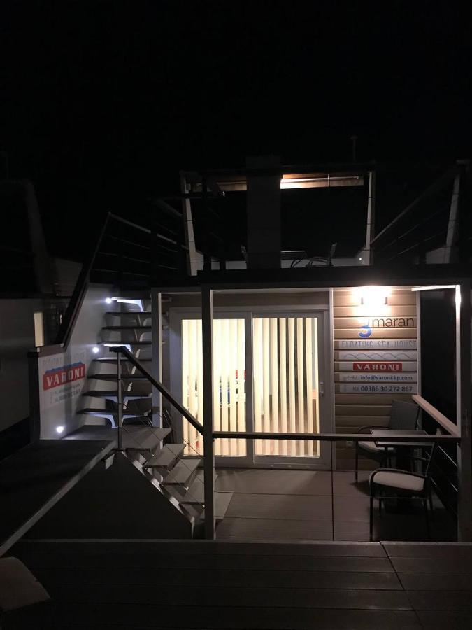 PUY Floating House Varoni מראה חיצוני תמונה